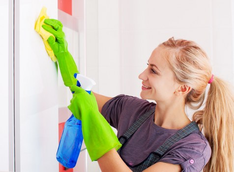 Professional rug cleaning service for homes in Ruislip